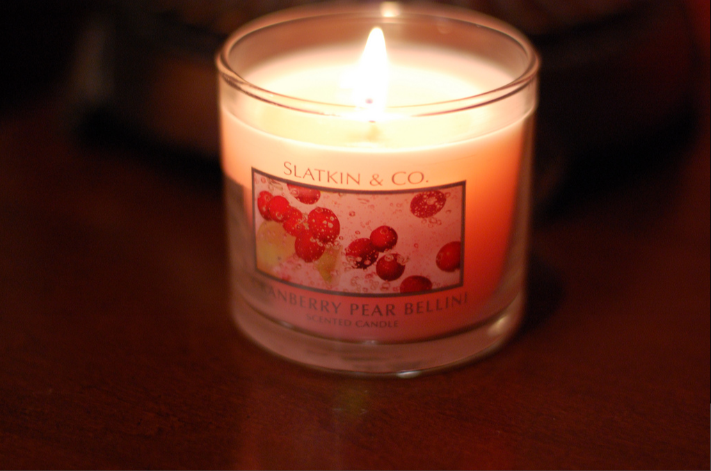 A2F Slatkin and Co Cranberry Pear Bellini Candle