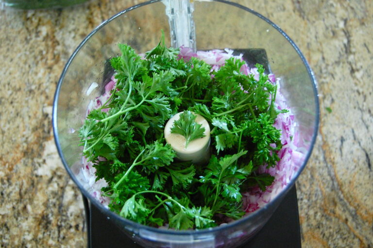 TAITA’S KITCHEN: ARAYES