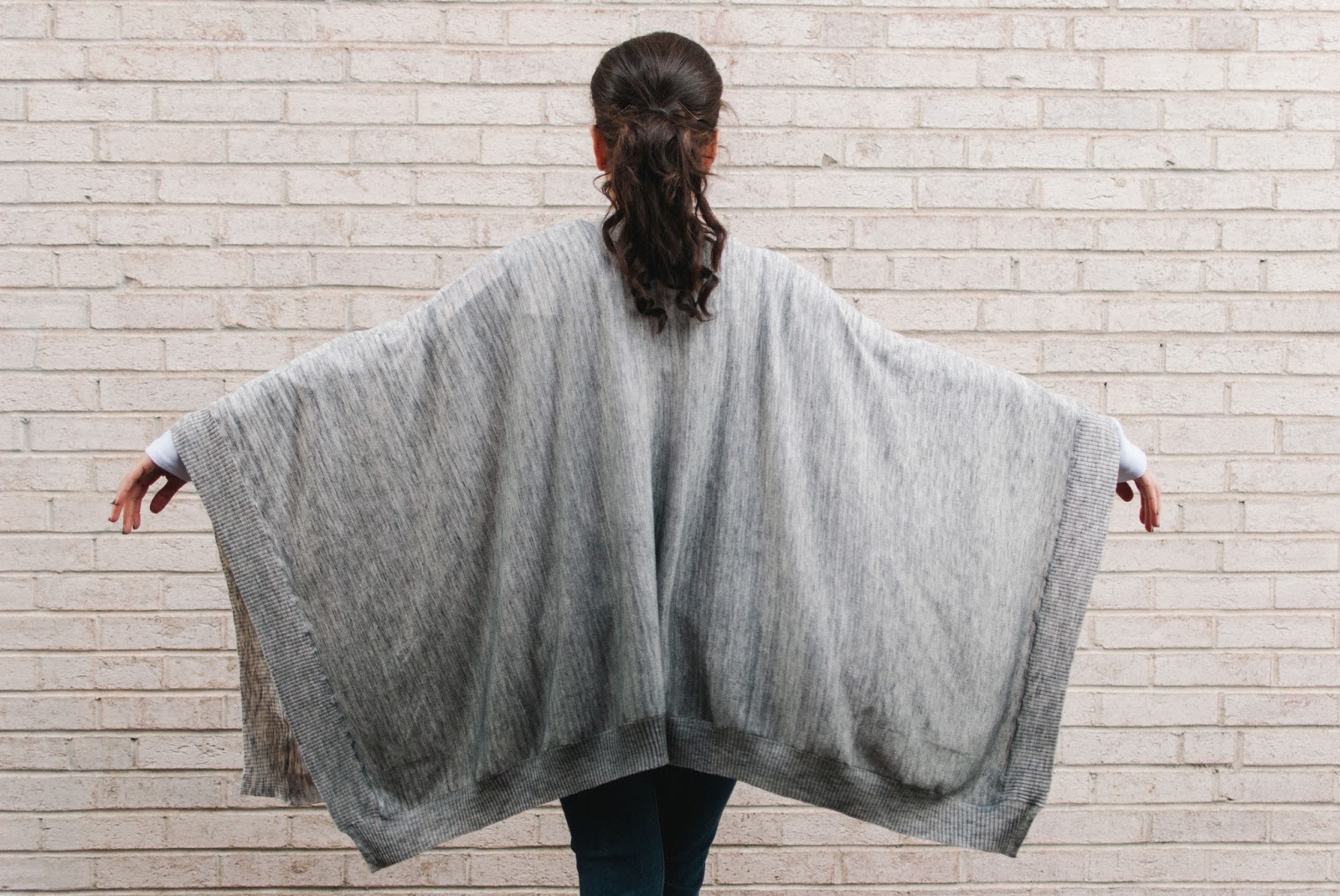 A2F Feel the Piece Raleigh Heather Grey Ombre Poncho