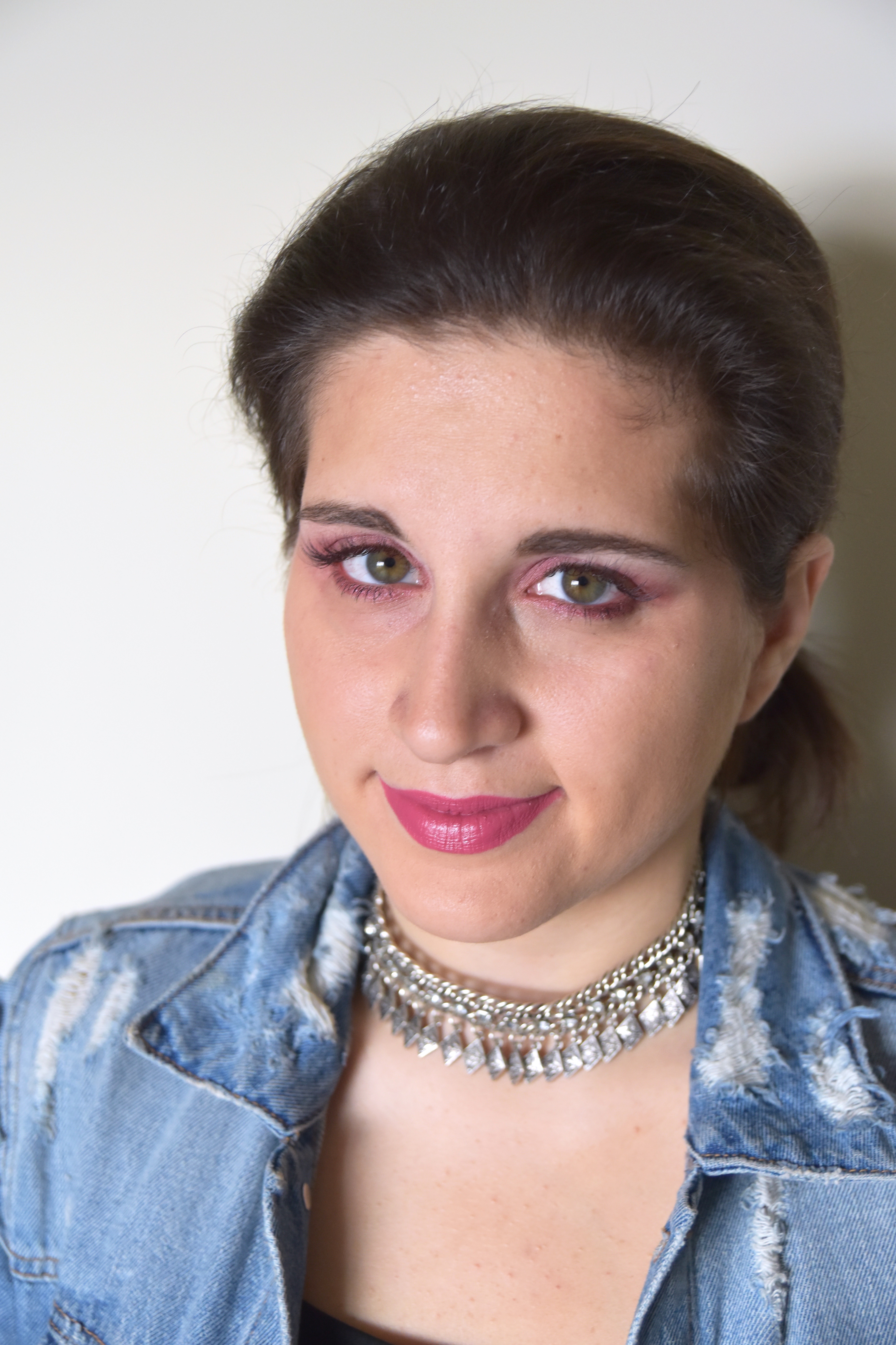 Monochromatic Look complete up close with lashes