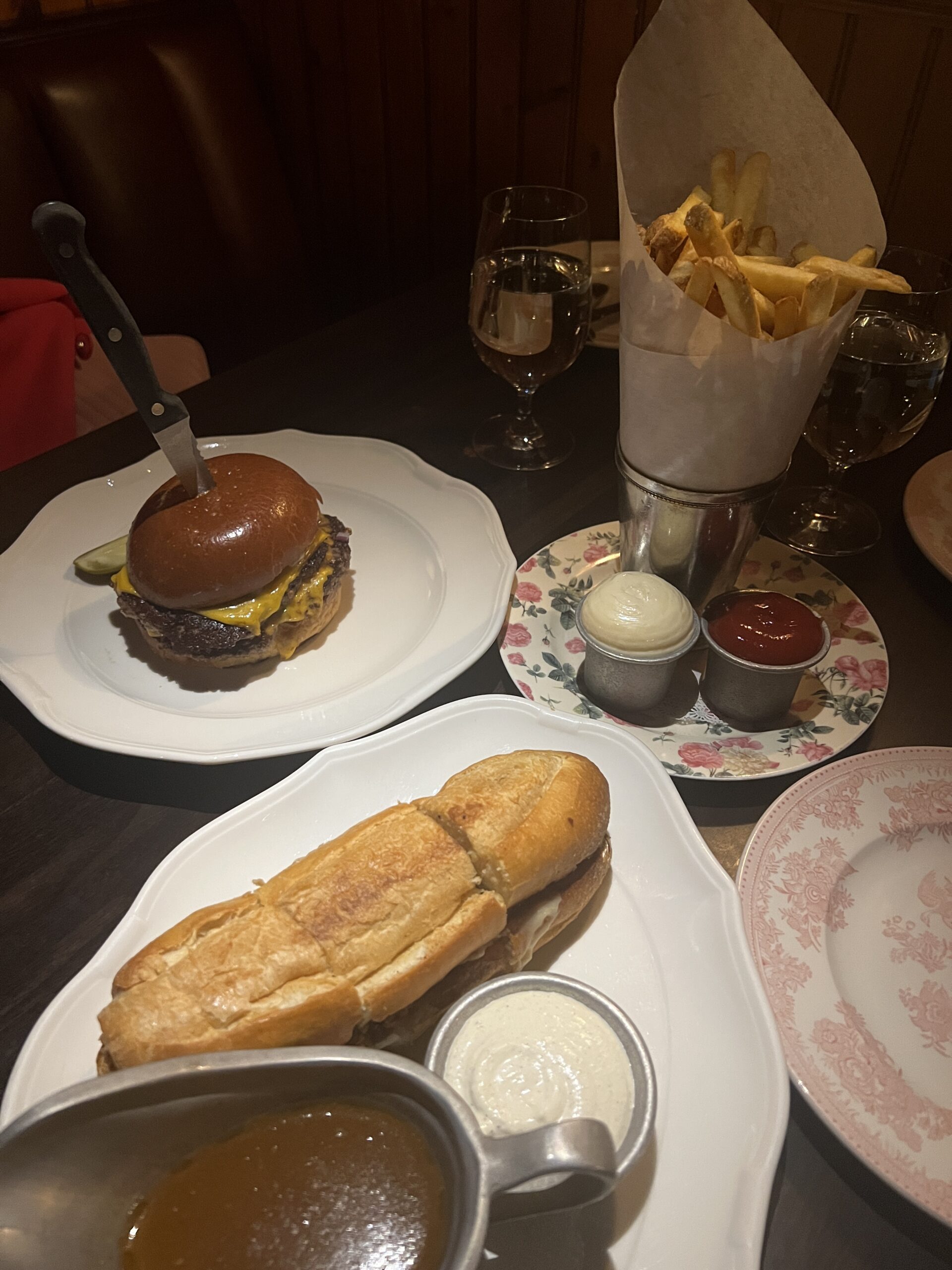 Trendy Eats in NYC: 5th & Charles Burger & Prime Rib Shaved Steak Sandwich